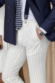 Nazef Dar Kesim Gofre Kumaş Çizgili Beyaz Jogger Pantolon 