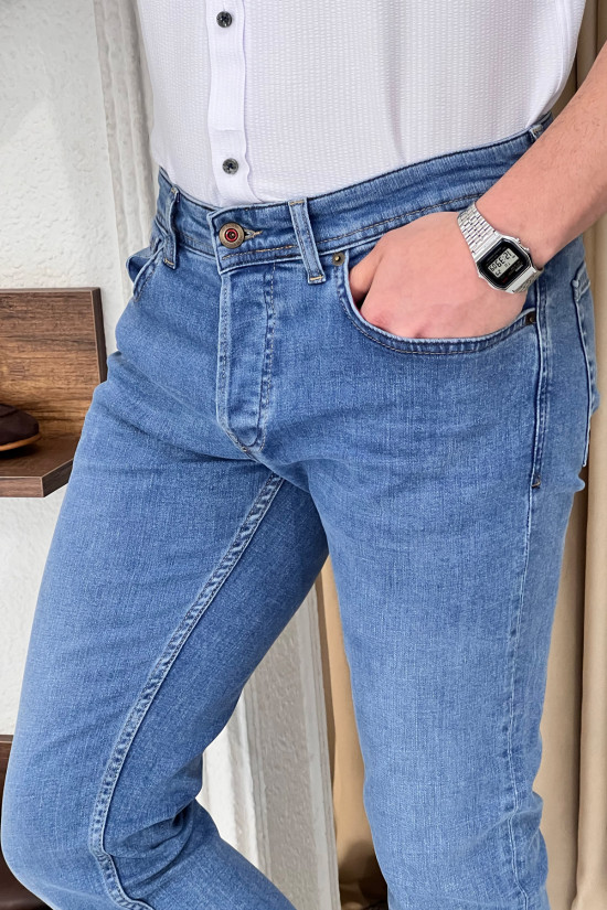 Nazef Dar Kesim Taşlanmış Mavi Kot Pantolon 