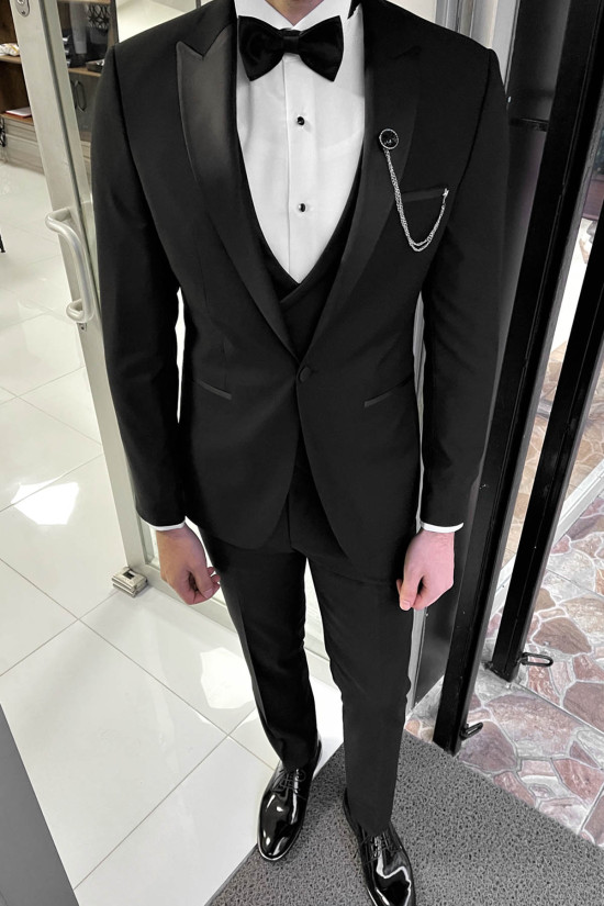 Nazef Dar Kesim Kırlangıç Yaka Damatlık Yelekli Siyah Takım Elbise